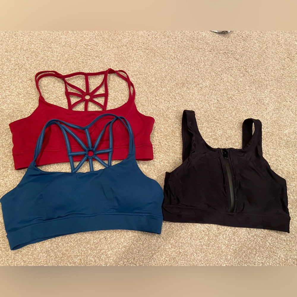 Sports bras - lot of 3 size M